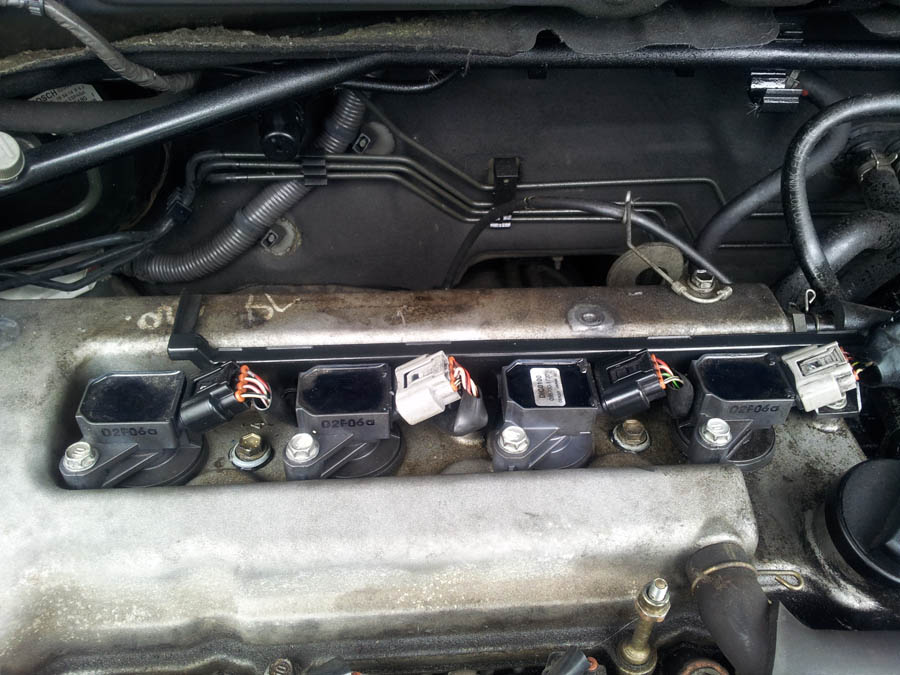 Toyota Avensis T3-X fuel-rail